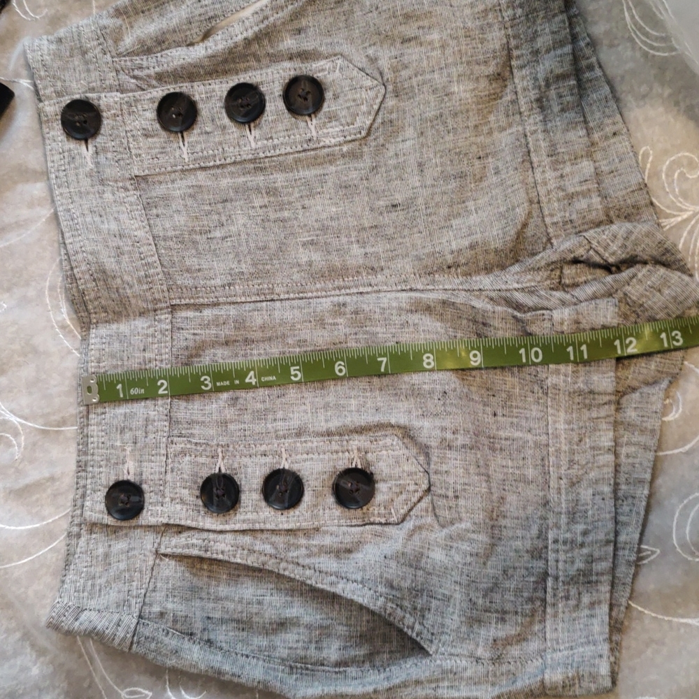Express Shorts - Picture 3 of 4